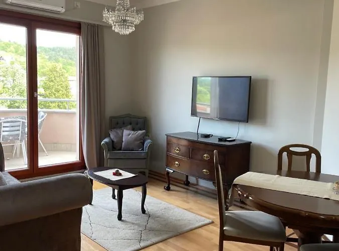 Апартаменты As *